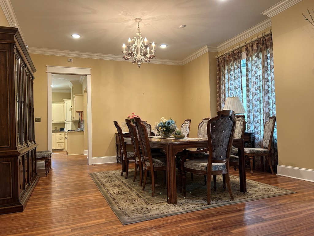 Very large dining room with room for everyone