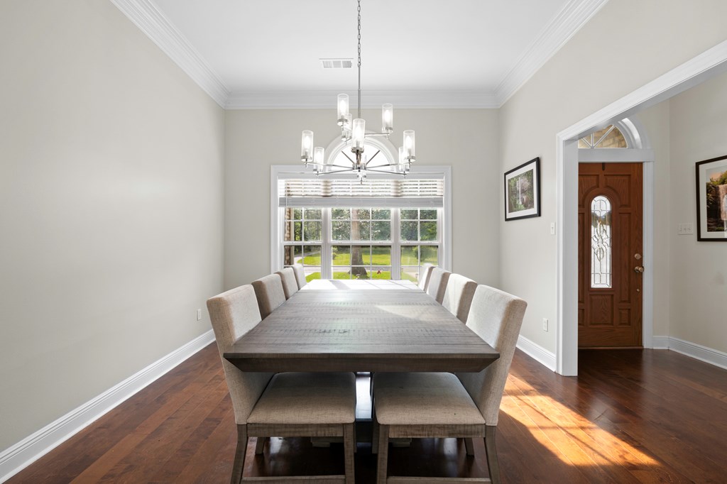 Dining Room or Home Office Space